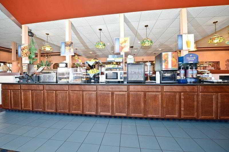 Clarion Inn Falls Church-Arlington Esterno foto