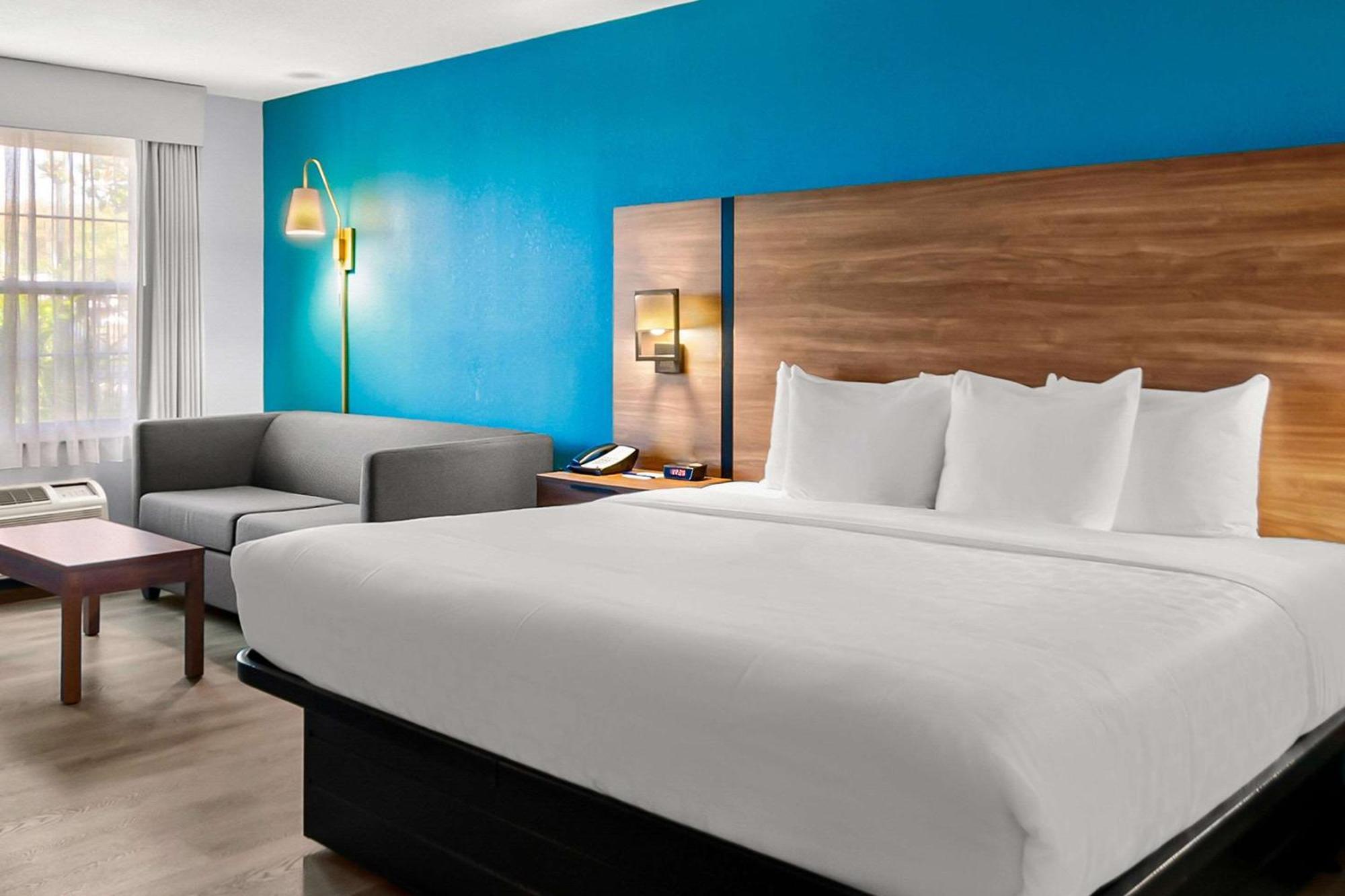 Clarion Inn Falls Church-Arlington Esterno foto