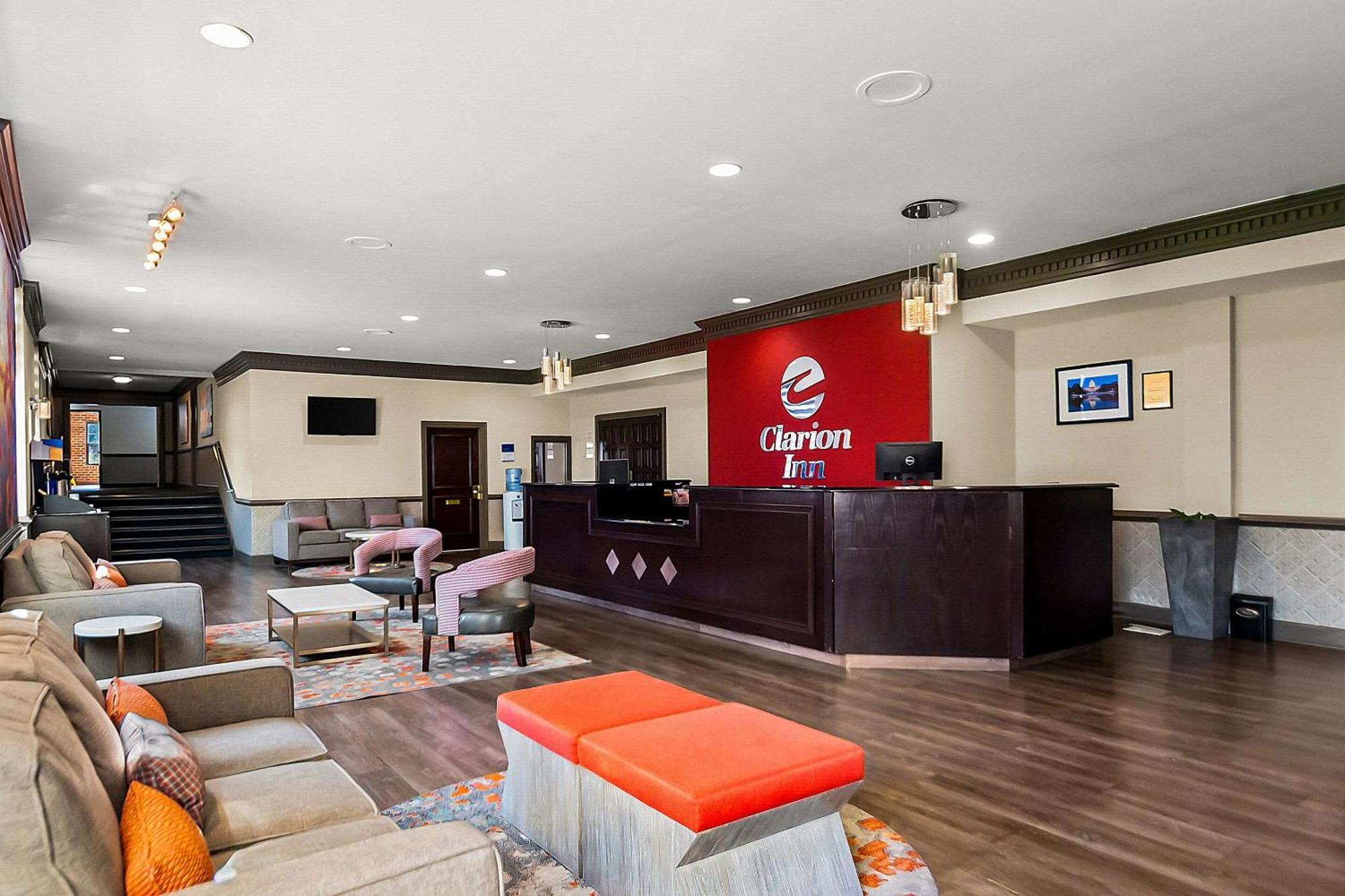 Clarion Inn Falls Church-Arlington Esterno foto