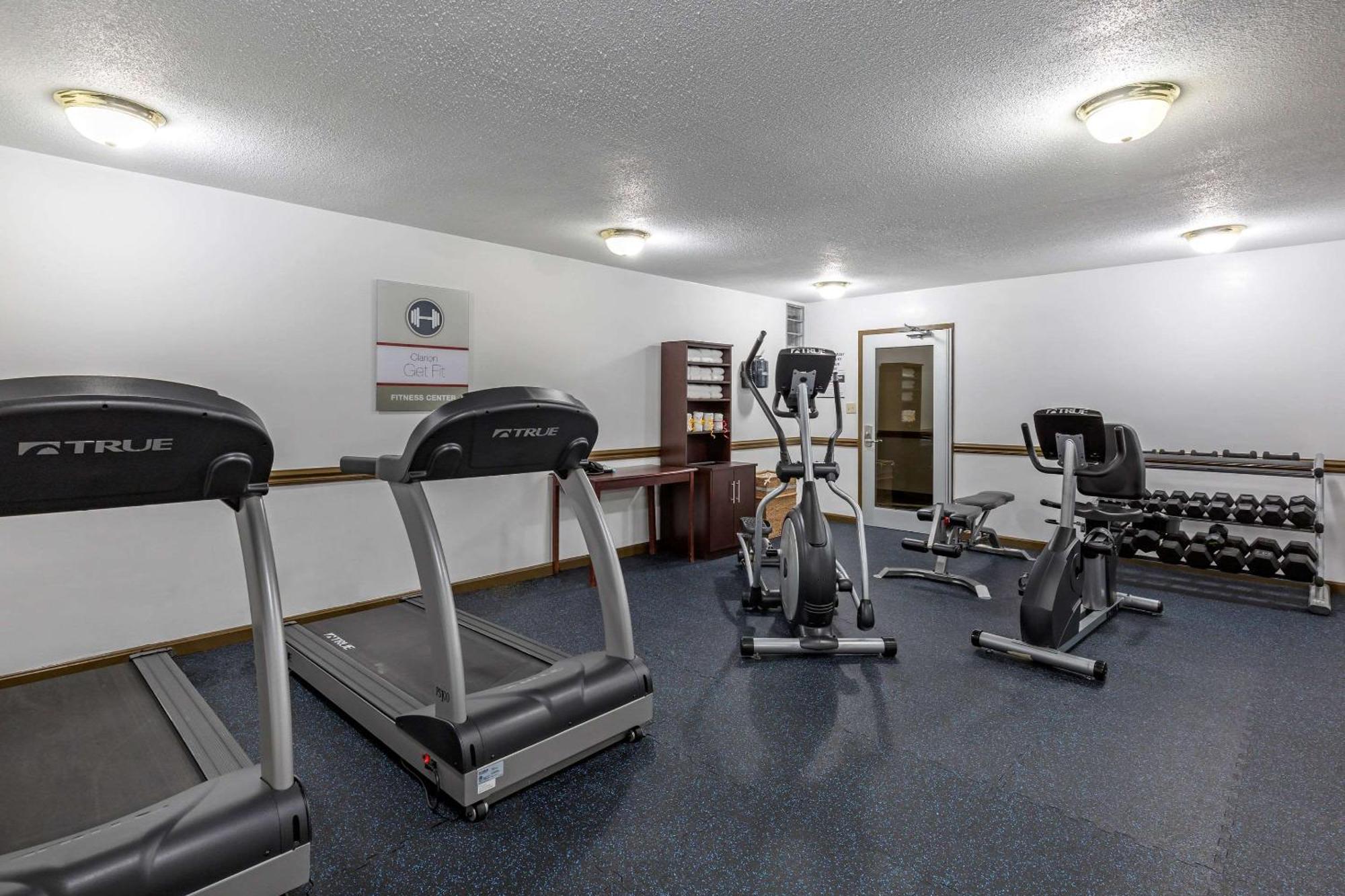 Clarion Inn Falls Church-Arlington Esterno foto