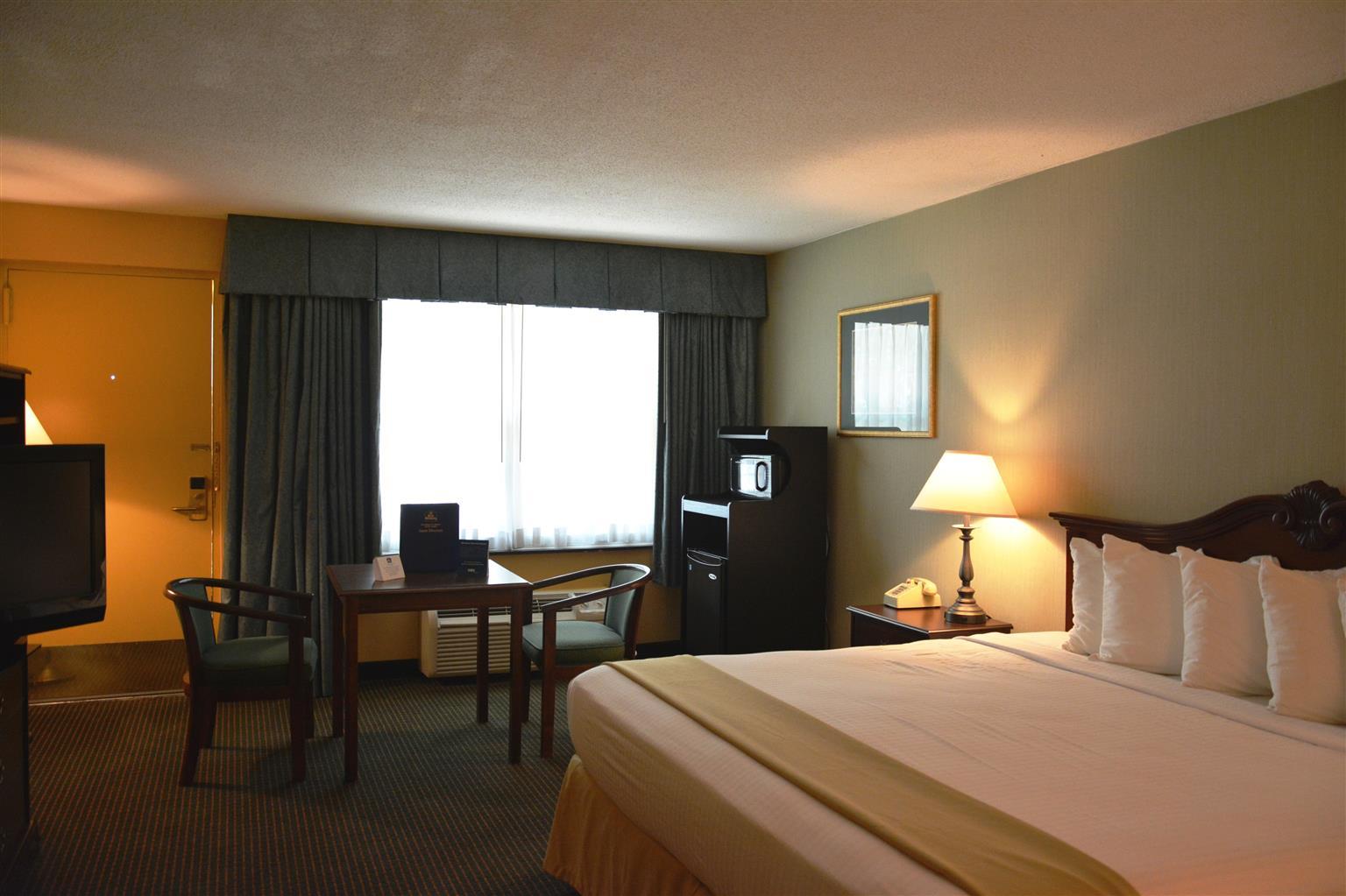 Clarion Inn Falls Church-Arlington Esterno foto