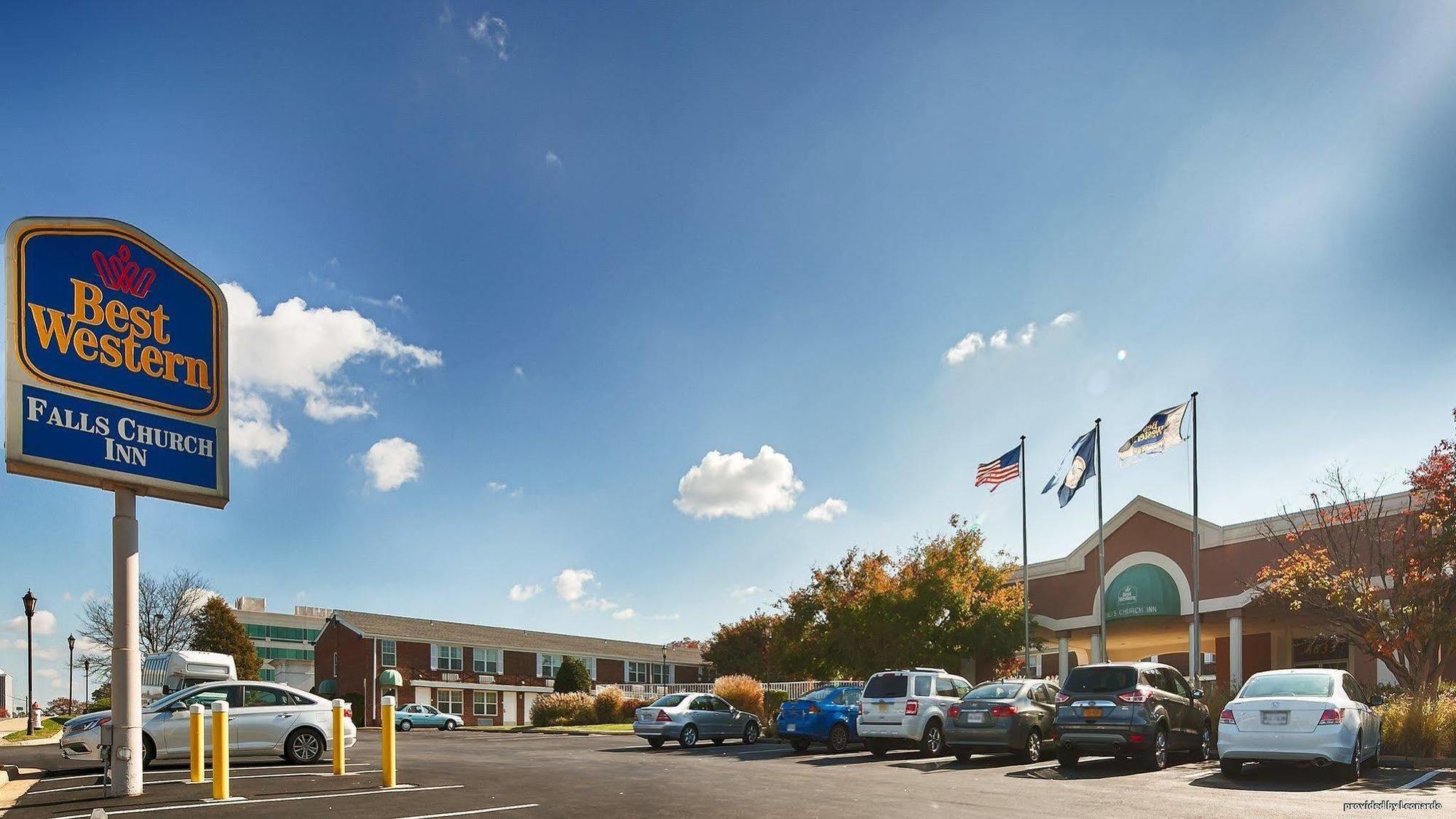 Clarion Inn Falls Church-Arlington Esterno foto